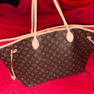 Louis Vuitton Neverfull MM Brown Monogram bag